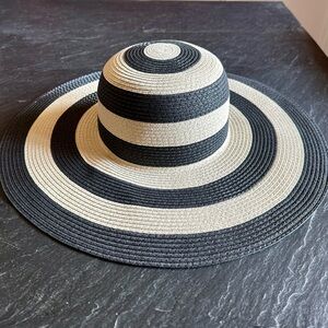 Wide Rim Floppy Summer Beach Hat - Black and Cream Stripes - One size